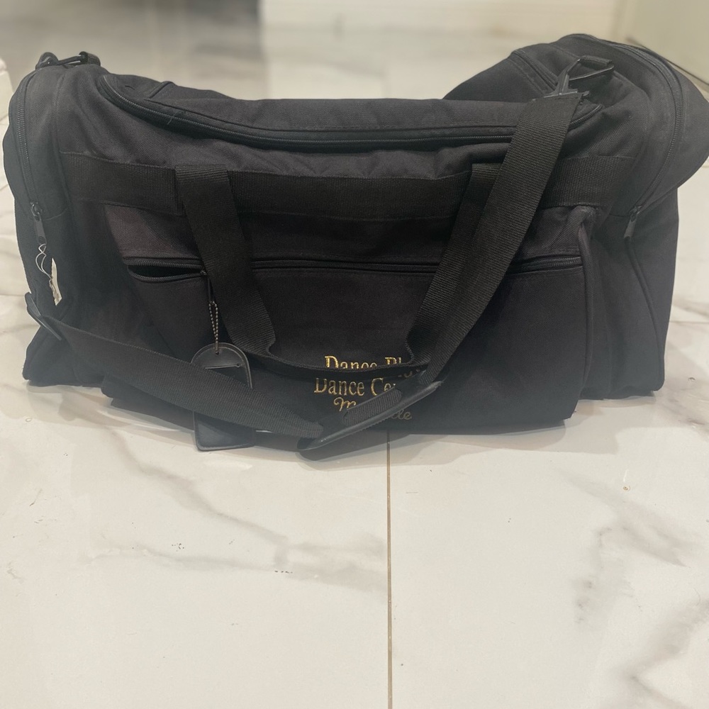 Bloch Dance/Exercise/Martial Arts Equipment Duffel Bag like new